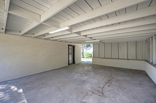 2636 Shirland Tract Rd, Auburn, CA 95603