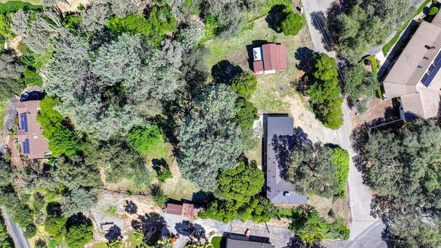 2636 Shirland Tract Rd, Auburn, CA 95603