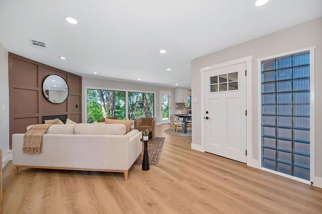 2636 Shirland Tract Rd, Auburn, CA 95603