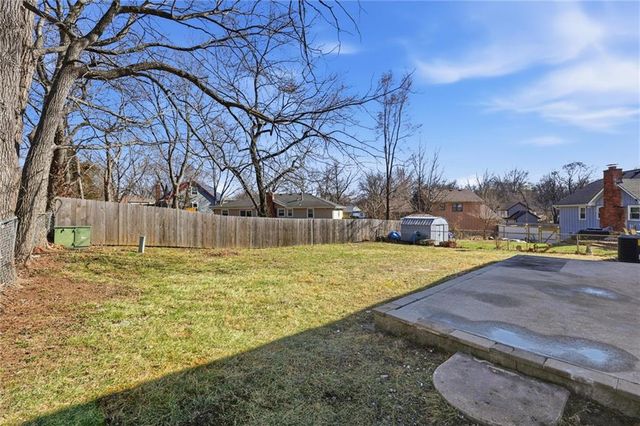 8821 Lane Avenue, Kansas City, MO 64138