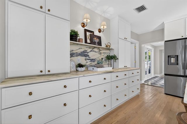 101 27TH AVENUE N, St Petersburg, FL 33704