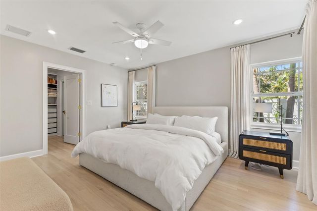 101 27TH AVENUE N, St Petersburg, FL 33704