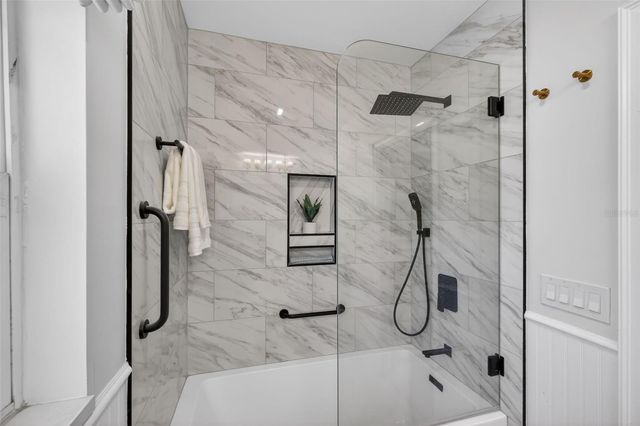 101 27TH AVENUE N, St Petersburg, FL 33704