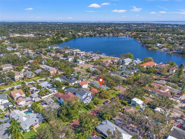 101 27TH AVENUE N, St Petersburg, FL 33704