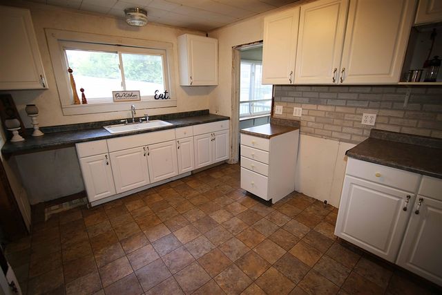 406 Spring Street, Three Rivers, MI 49093