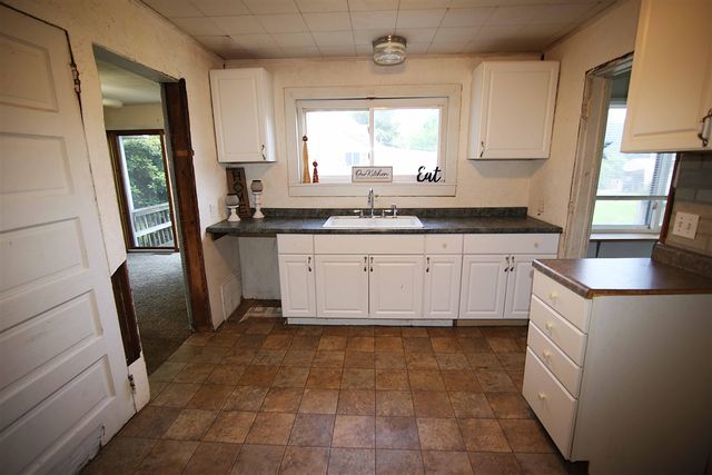 406 Spring Street, Three Rivers, MI 49093