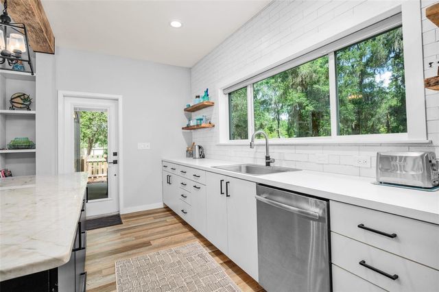 2620 NW 31ST AVENUE, Gainesville, FL 32605