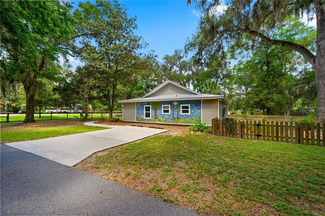 2620 NW 31ST AVENUE, Gainesville, FL 32605