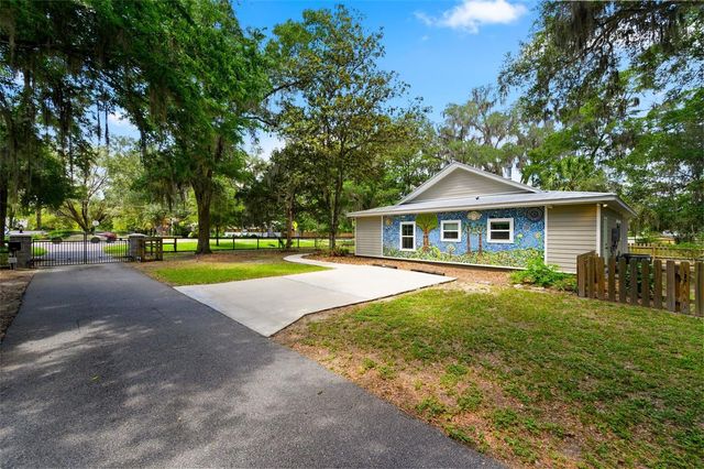 2620 NW 31ST AVENUE, Gainesville, FL 32605