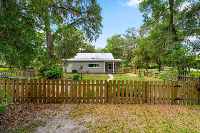 2620 NW 31ST AVENUE, Gainesville, FL 32605