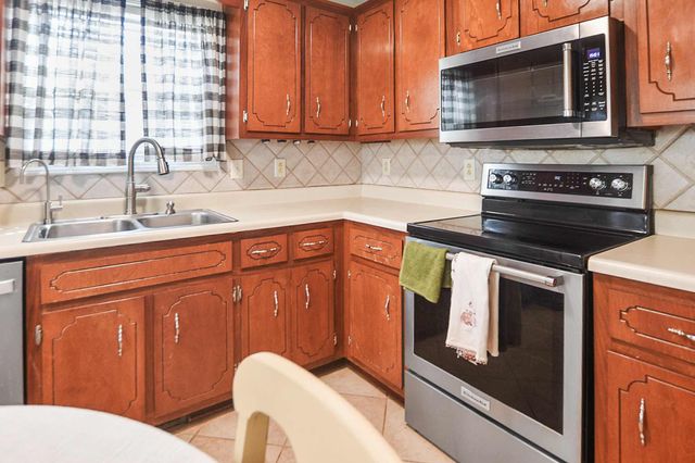 1325 Mile High Court, Clarksville, TN 37042