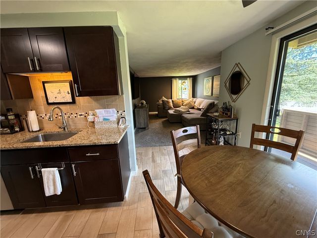260 Watertree Drive, Dewitt, NY 13057