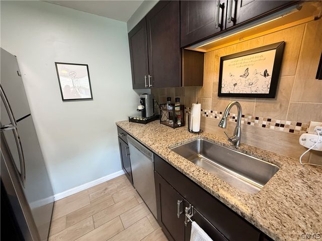 260 Watertree Drive, Dewitt, NY 13057