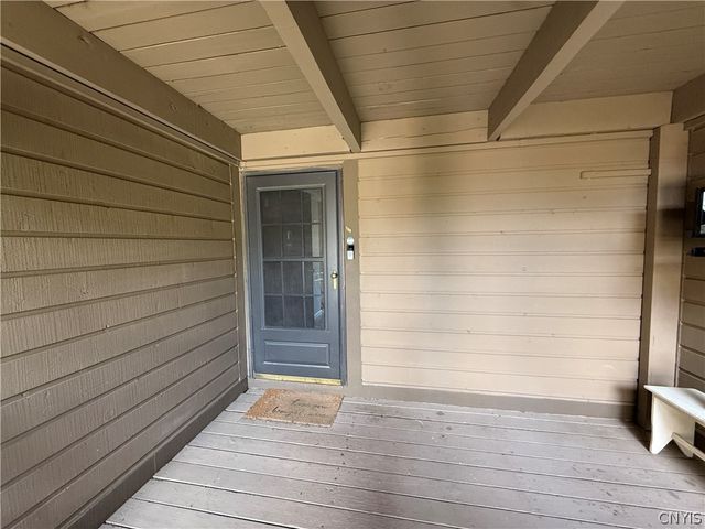 260 Watertree Drive, Dewitt, NY 13057