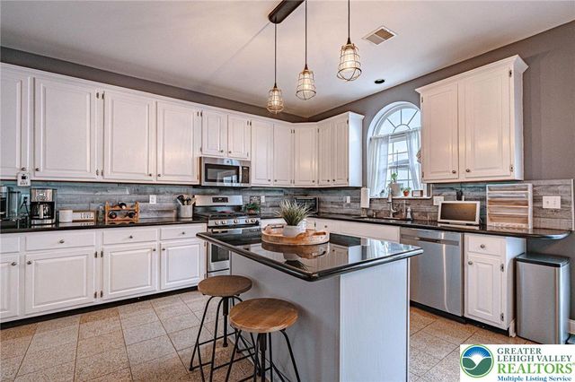 3889 Fire Brick Road, Lower Macungie Twp, PA 18062