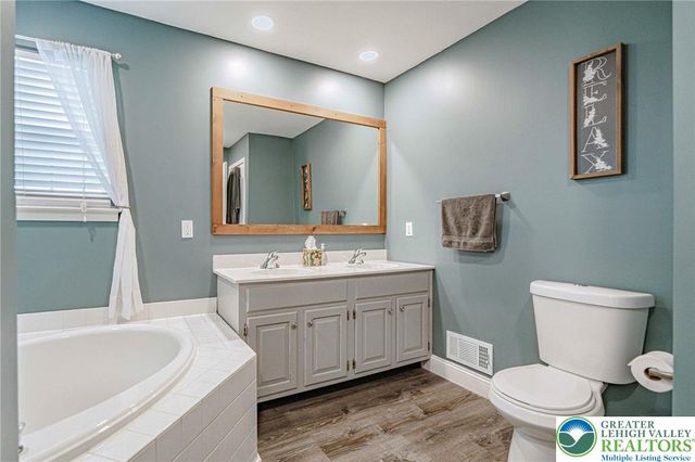 3889 Fire Brick Road, Lower Macungie Twp, PA 18062