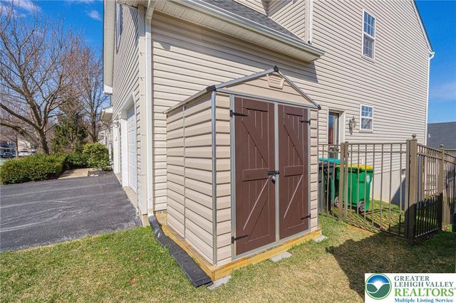 3889 Fire Brick Road, Lower Macungie Twp, PA 18062