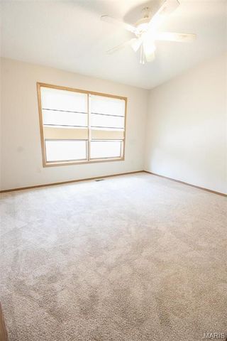 12121 Glenpark Drive, Maryland Heights, MO 63043