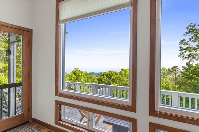 14 Woodbine Drive, Cleveland, SC 29635