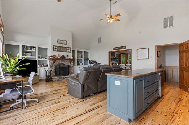 14 Woodbine Drive, Cleveland, SC 29635