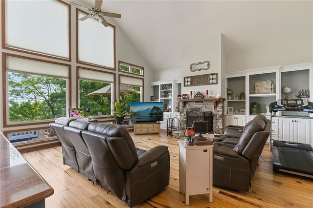 14 Woodbine Drive, Cleveland, SC 29635