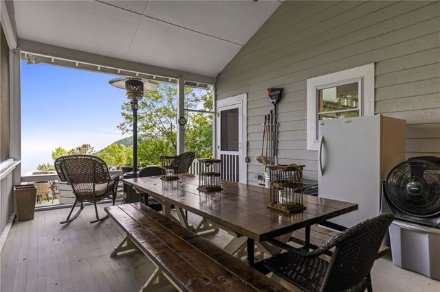 14 Woodbine Drive, Cleveland, SC 29635