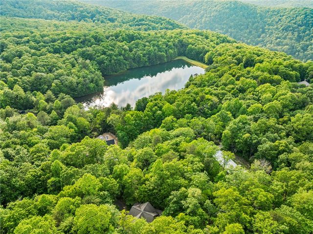 14 Woodbine Drive, Cleveland, SC 29635