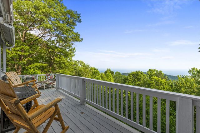 14 Woodbine Drive, Cleveland, SC 29635