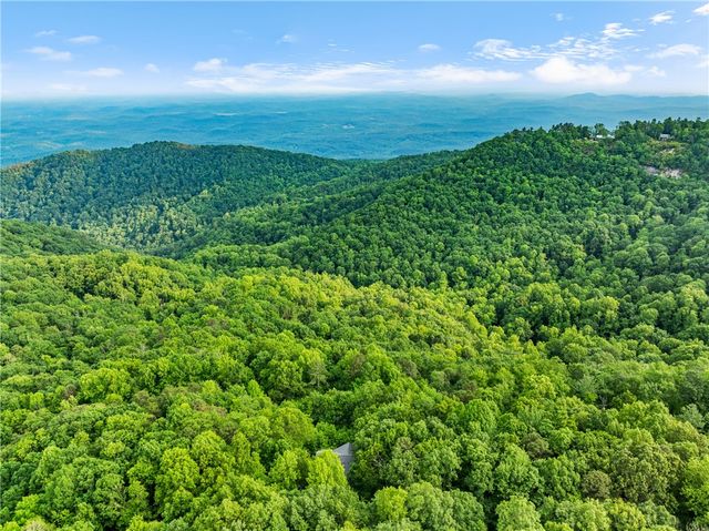 14 Woodbine Drive, Cleveland, SC 29635