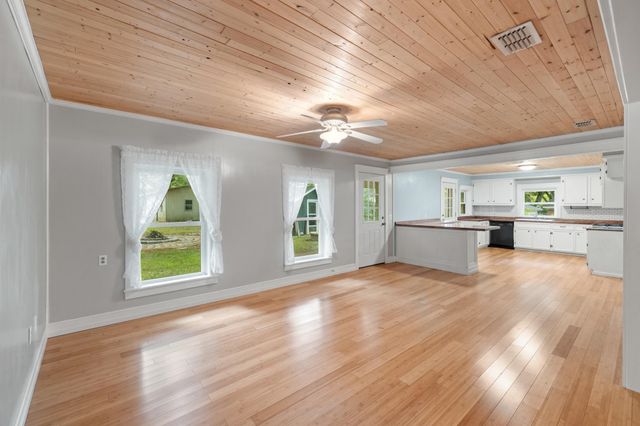 164 CR 2872, Hughes Springs, TX 75656