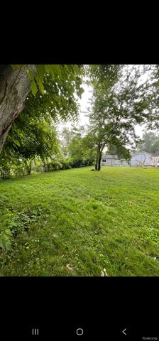 29080 Powers Street, Westland, MI 48186