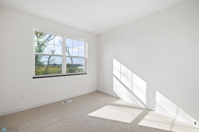 5887 41 Street S, Fargo, ND 58104