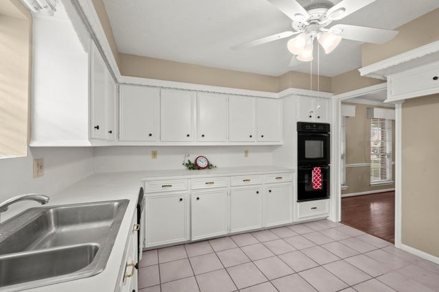 3402 Candleridge Drive, Spring, TX 77388