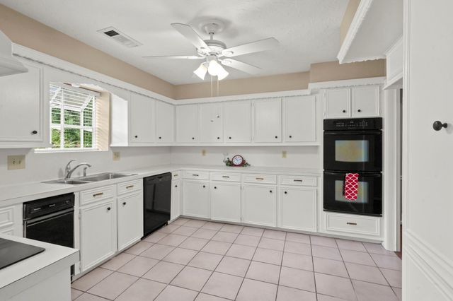 3402 Candleridge Drive, Spring, TX 77388