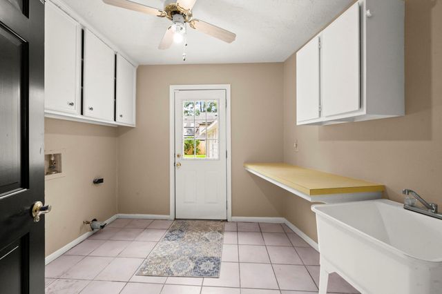 3402 Candleridge Drive, Spring, TX 77388