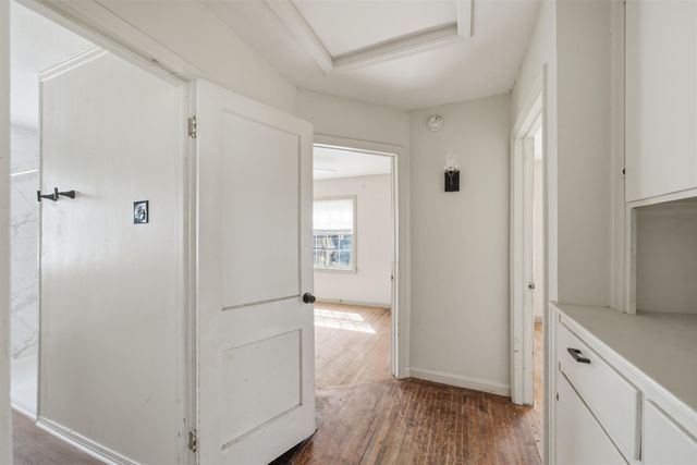 642 Sylvan Ln, Wichita, KS 67218