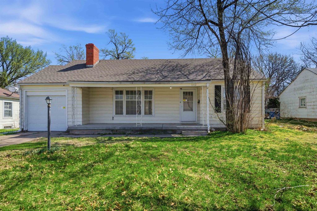 642 Sylvan Ln, Wichita, KS 67218