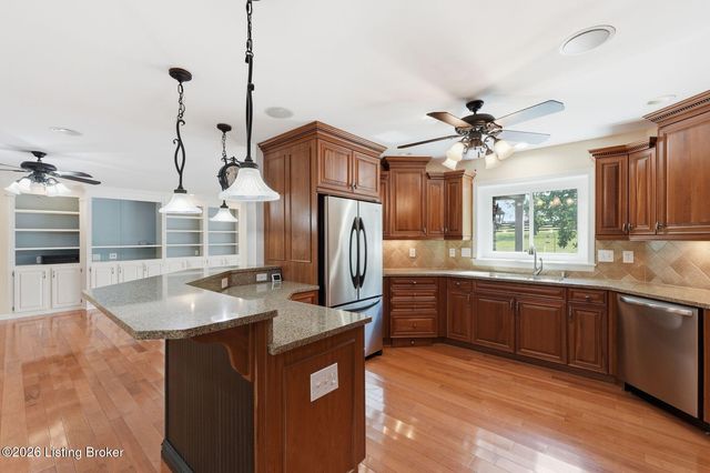 1799 Veechdale Rd, Simpsonville, KY 40067