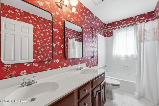 1799 Veechdale Rd, Simpsonville, KY 40067