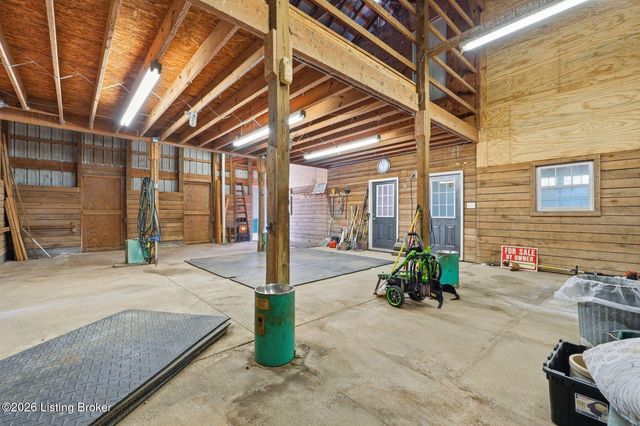 1799 Veechdale Rd, Simpsonville, KY 40067
