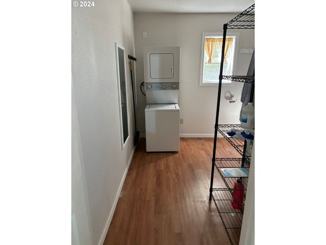 15350 Ne SANDY Blvd, Portland, OR 97230