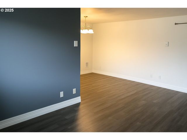 166 Ne 8TH St, Newport, OR 97365