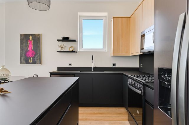 280 Stonington Drive 308, Bloomingdale, IL 60108