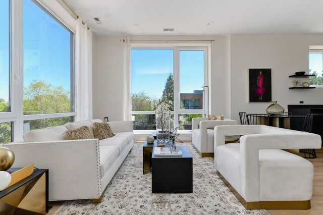 280 Stonington Drive 308, Bloomingdale, IL 60108