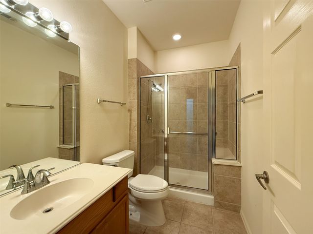 6820 Algarve Drive, Denton, TX 76210