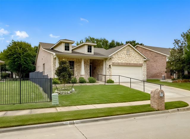 6820 Algarve Drive, Denton, TX 76210