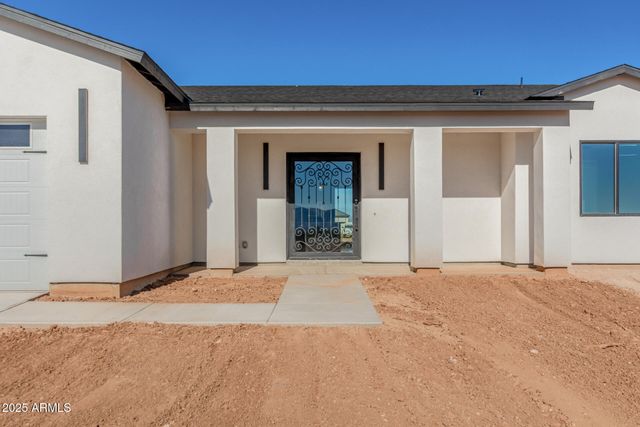 26615 N 235th Avenue, Wittmann, AZ 85361