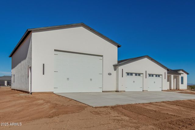 26615 N 235th Avenue, Wittmann, AZ 85361