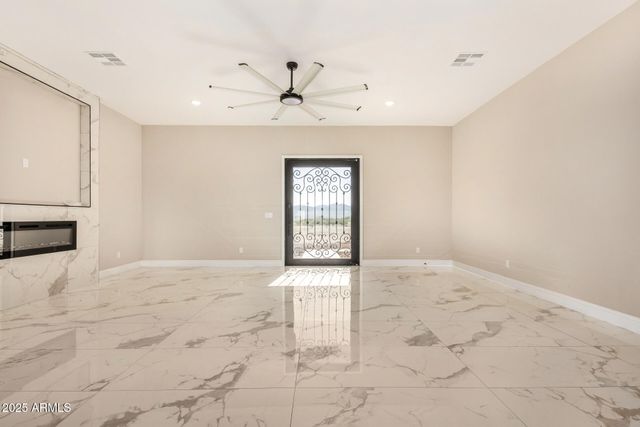 26615 N 235th Avenue, Wittmann, AZ 85361