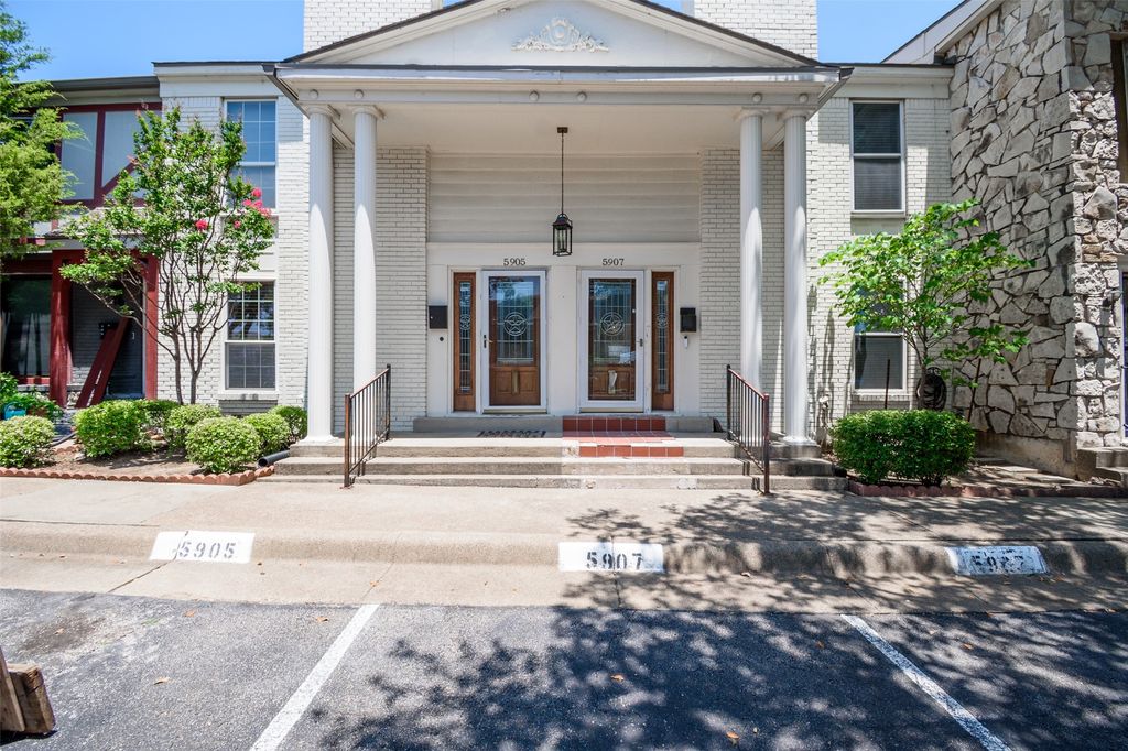 5907 Copperwood Lane 1138, Dallas, TX 75248